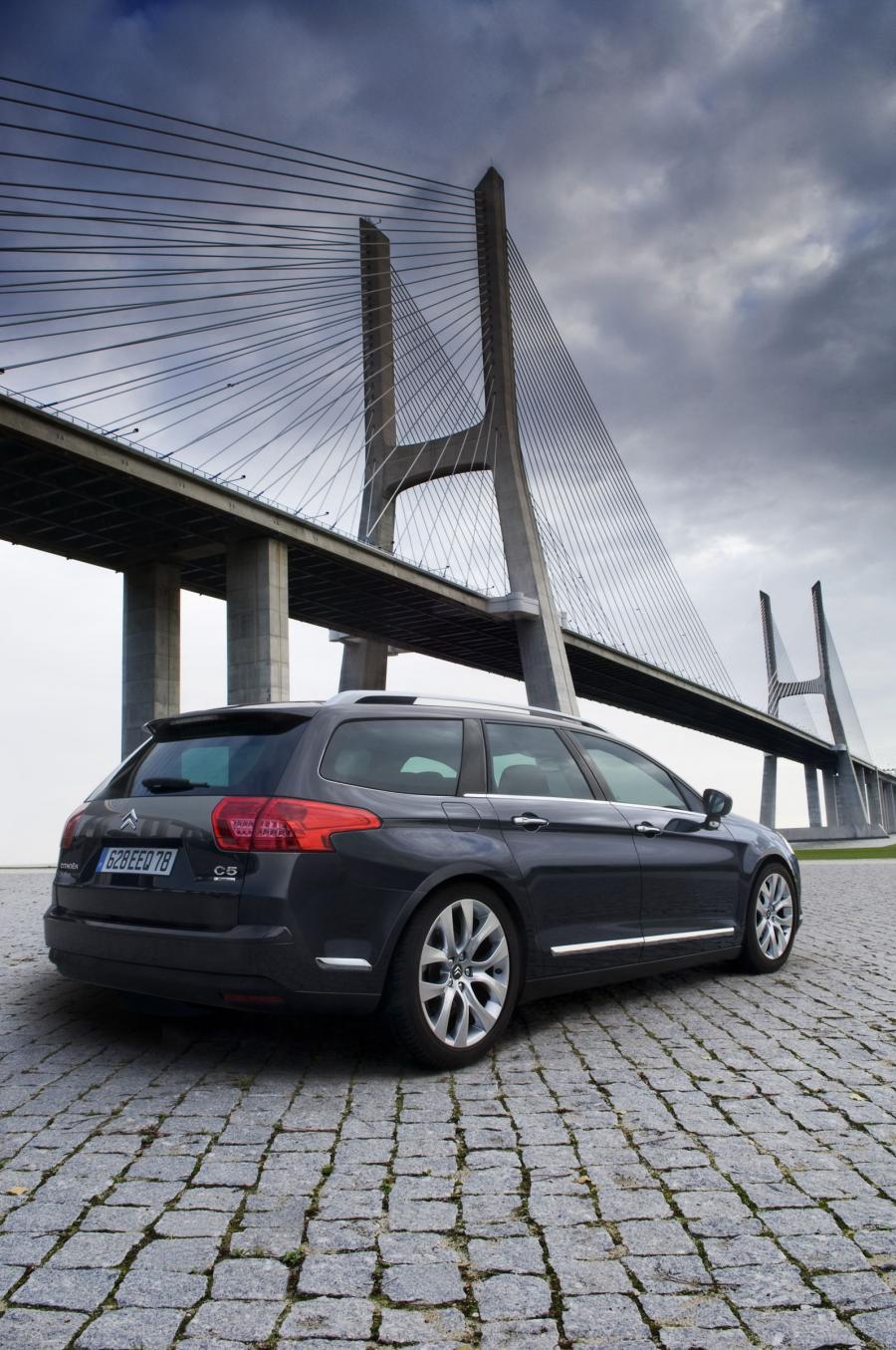  Citroen C5 Tourer 2008 года  (фото 19 из 25)